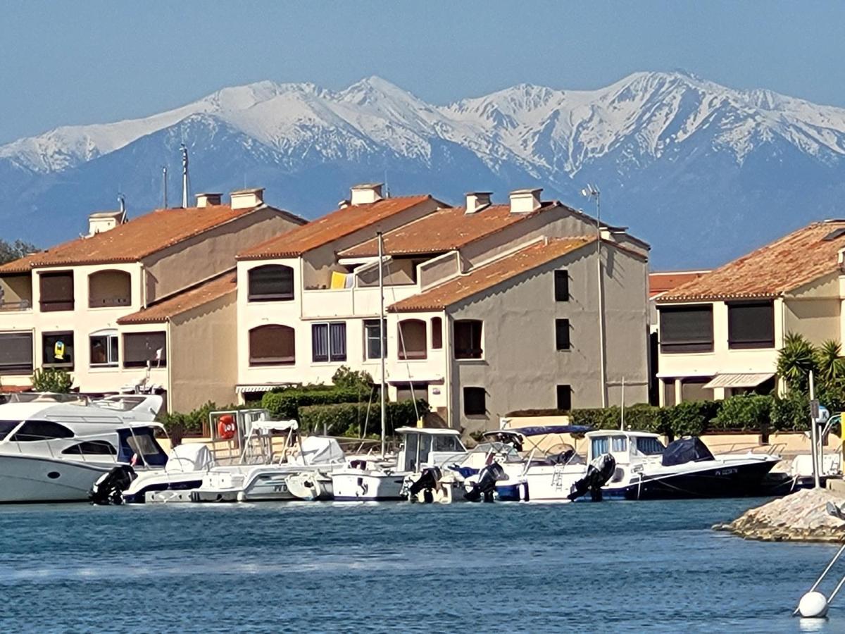 Villa Aux Capellans Sur La Marina Pour 4 Personnes - Vue Marina - Parking - Plage A 5 Min A Pied Saint-Cyprien  Buitenkant foto